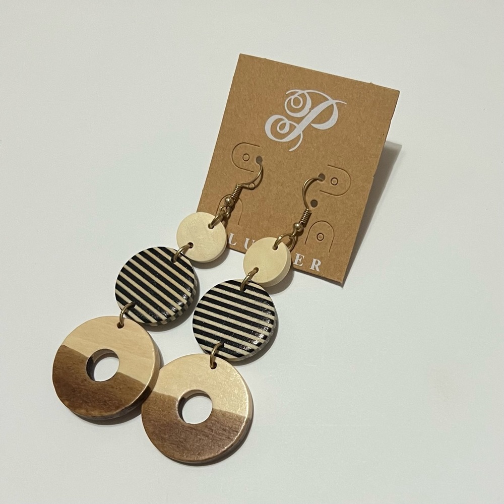 Plunder Design Jewelry - Penny earrings